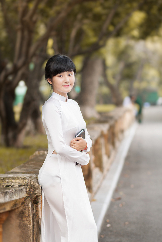 女特工被四个黑人糟蹋电影